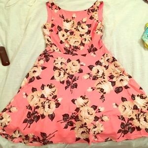 Betsey Johnson Floral Dress NWT, Size 4